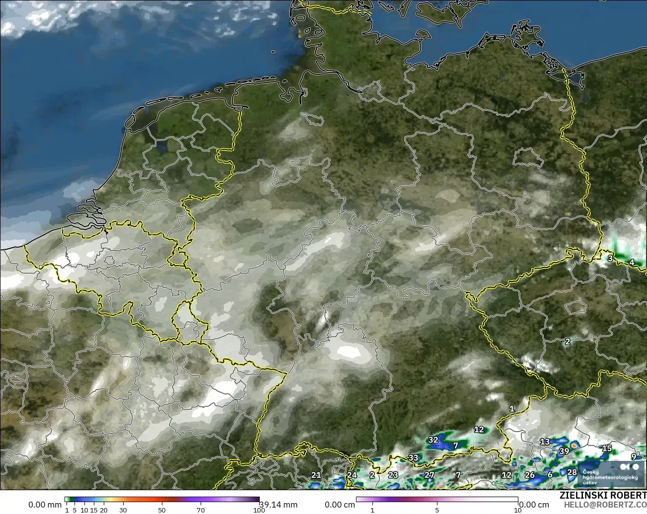 ALADIN CZ 2.3 km modelo - Alemania, Precipitación, nubes y presión